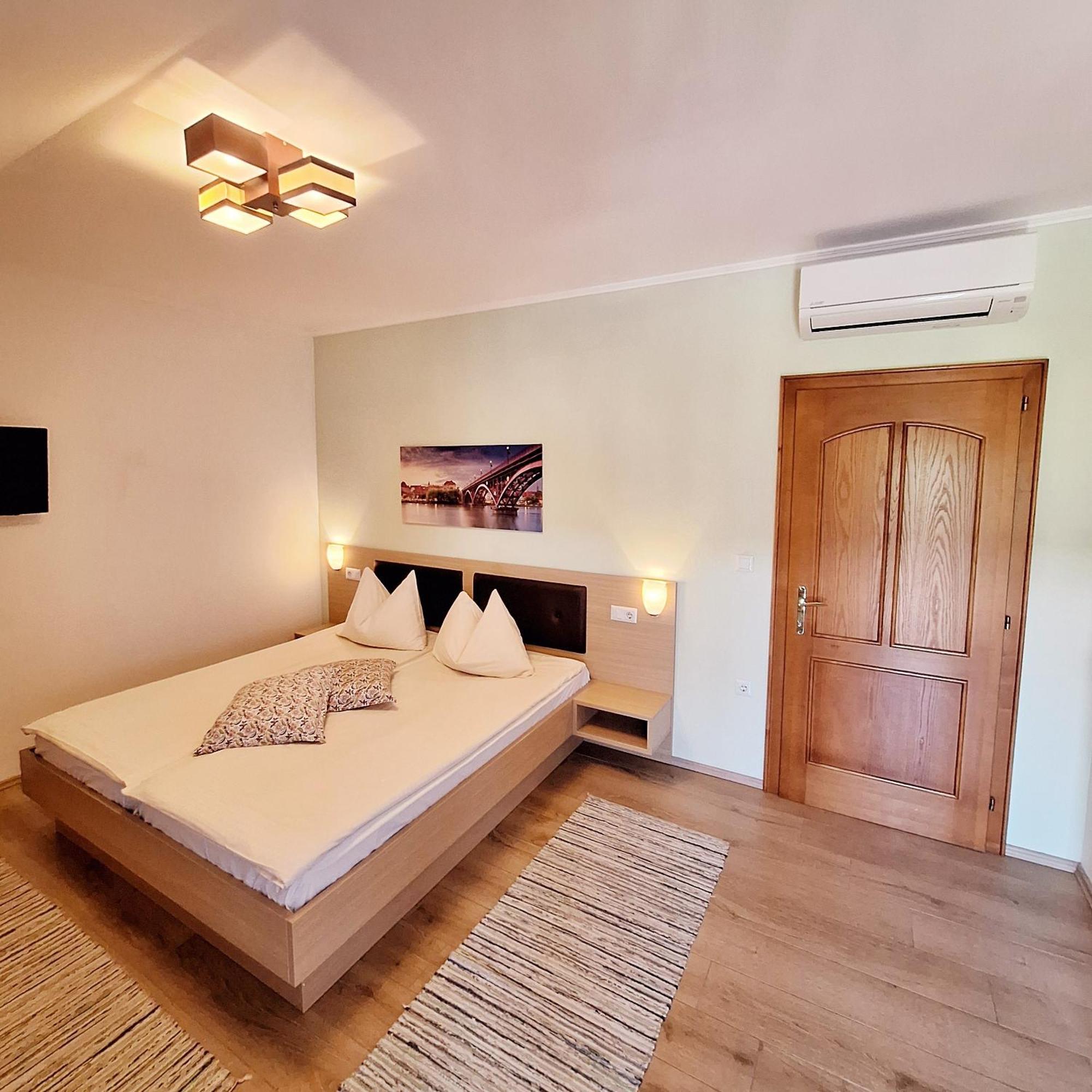 Penzion Gostisce Lesjak Orehova vas Exterior foto