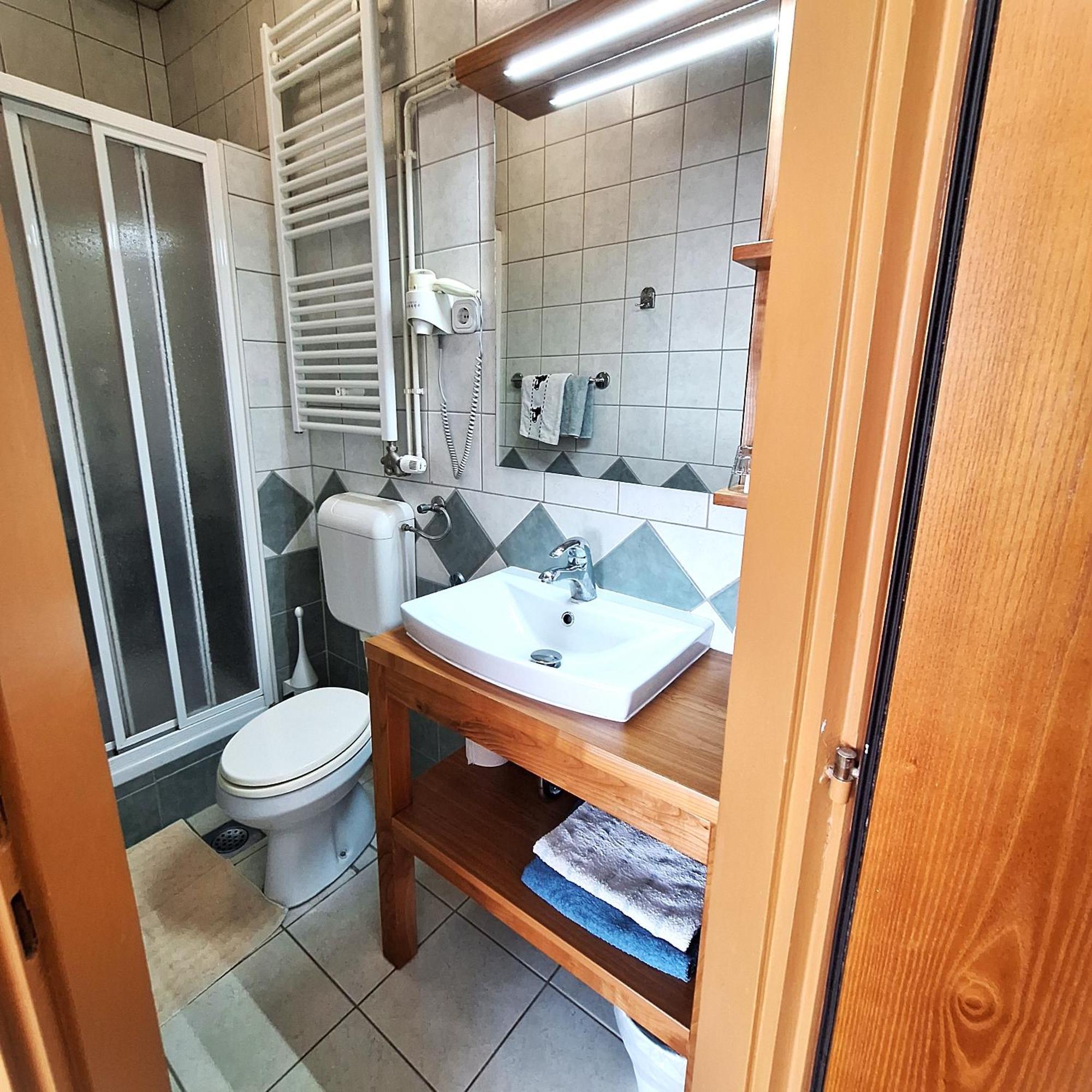 Penzion Gostisce Lesjak Orehova vas Exterior foto